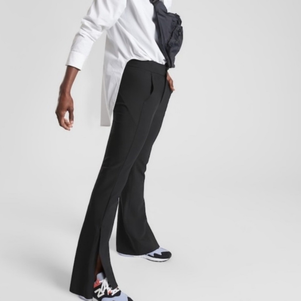 Athleta Stellar Flare Trouser // Black Size 4